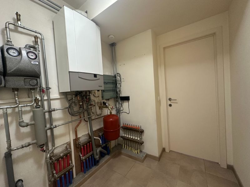 Ruim appartement inclusief kelderberging en garage! foto 16