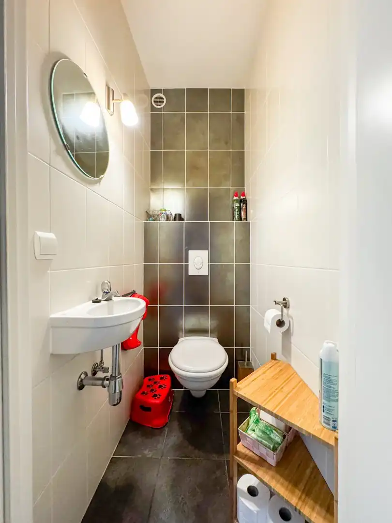 Lichtrijk appartement met garagebox aan het station van Aalter foto 11