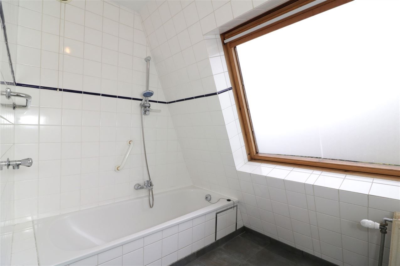 Appartement, twee slaapkamers, autostaanplaats in centrum foto 15
