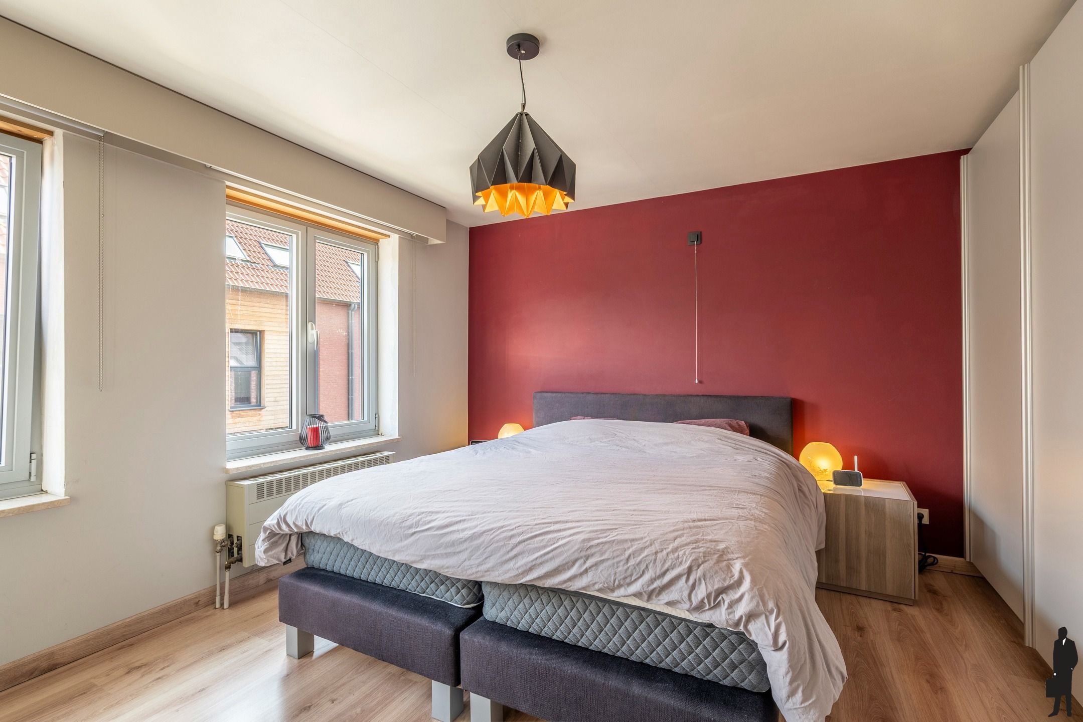 Stijlvolle woning met 3 slpk., 2 gar. en ruime tuin op 410m² foto 8