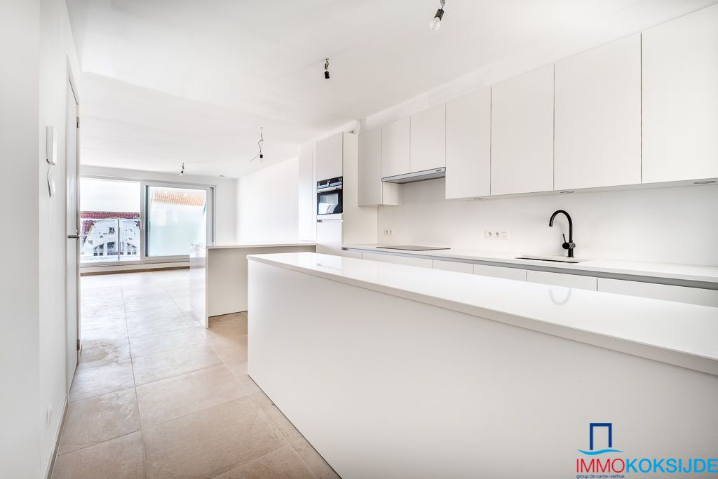 Zeer ruim appartement (161 m2) met 4 slaapkamers in moderne nieuwbouwresidentie foto 3