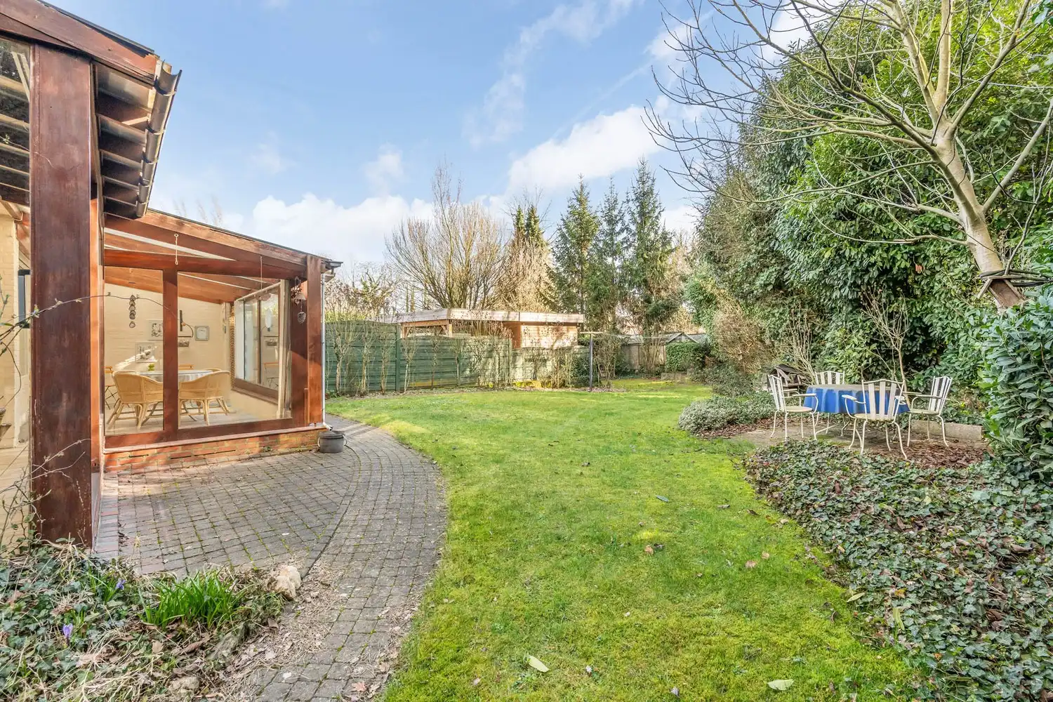 Gelijkvloerse woning in een doodlopende straat! foto 24