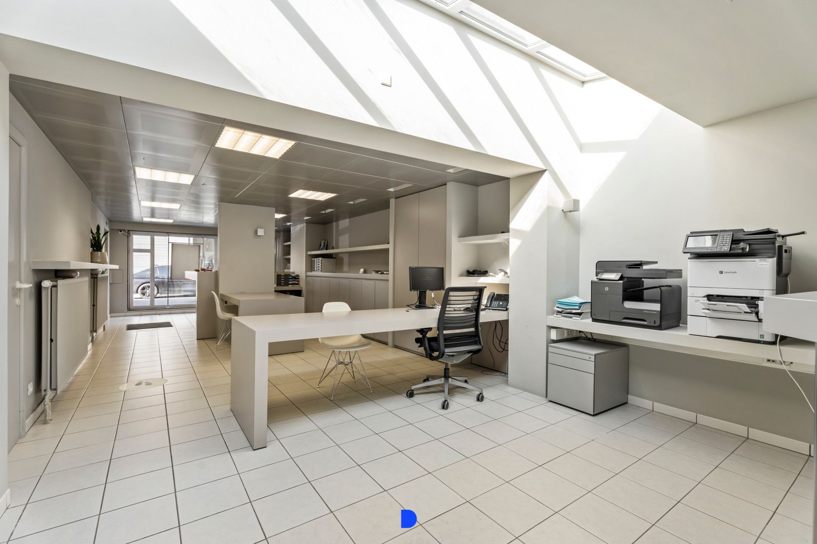 Instapklare kantoorruimte met appartement centrum Meulebeke foto 7