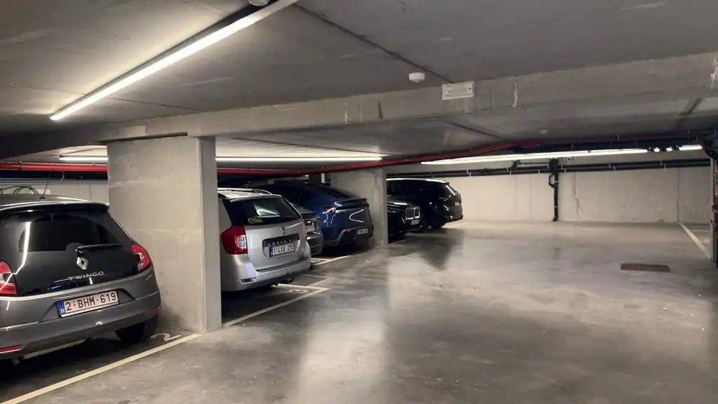 Stijlvol ingericht kantoor te huur nabij station Gent-Dampoort foto 21