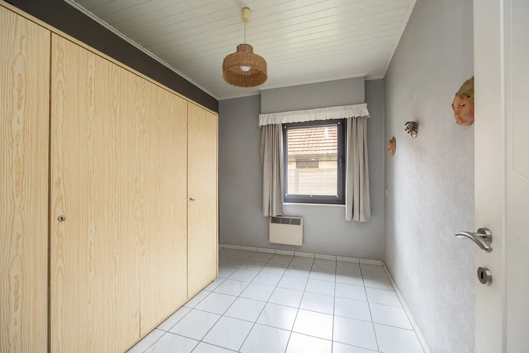 Laagbouwwoning met 3 slaapkamers, veranda, garage, zolder en prachtig open zicht in Wuustwezel. foto 16