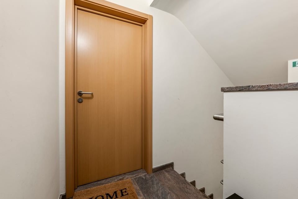 GEZELLIG 3 SLKS APPARTEMENT MET STAANPLAATS IN LANDEN foto 31