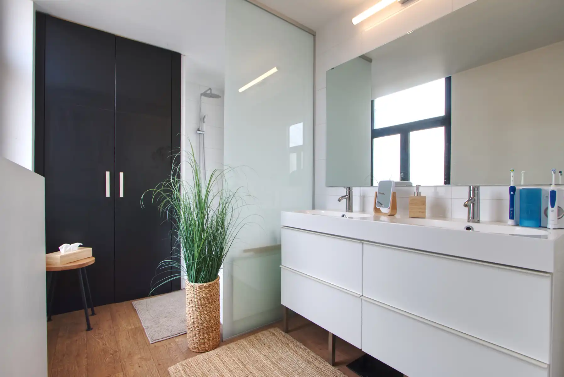 HERENHUIS - 2 SLK - PARKINGS - TERRASSEN - TUIN - CENTRAAL foto 23