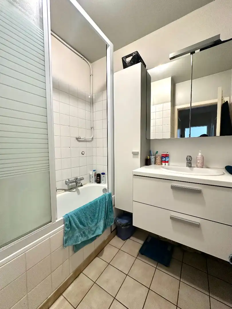 Gezellig en instapklaar 2-slaapkamerappartement met ruim terras foto 11