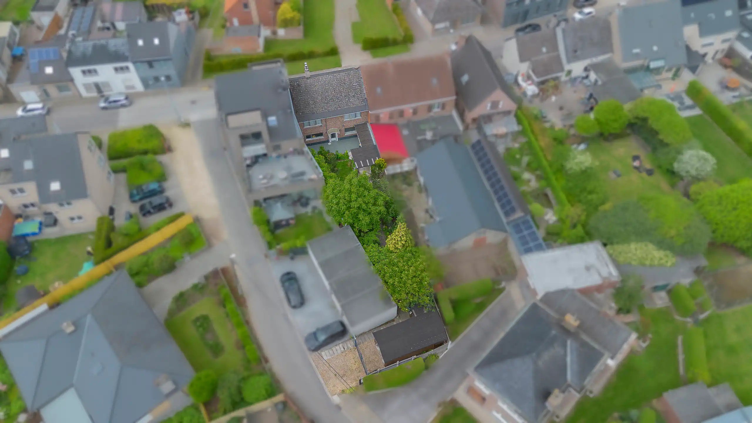 ERONDEGEM - Praktische woning met garage en tuin foto 16