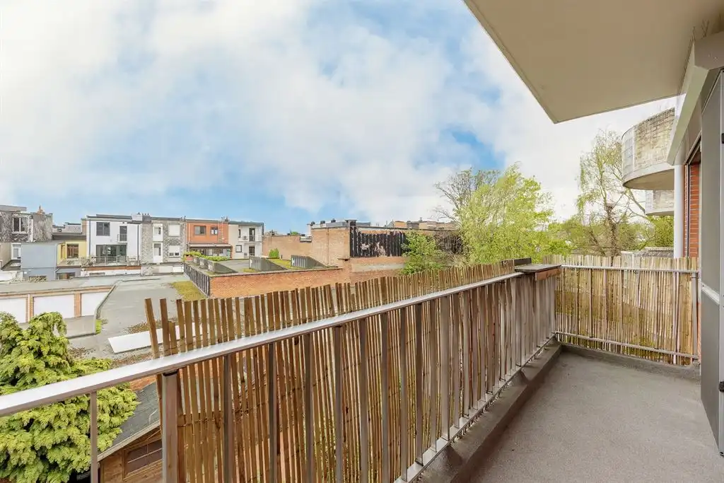 Licht appartement vlakbij Te Boelaerpark foto 8