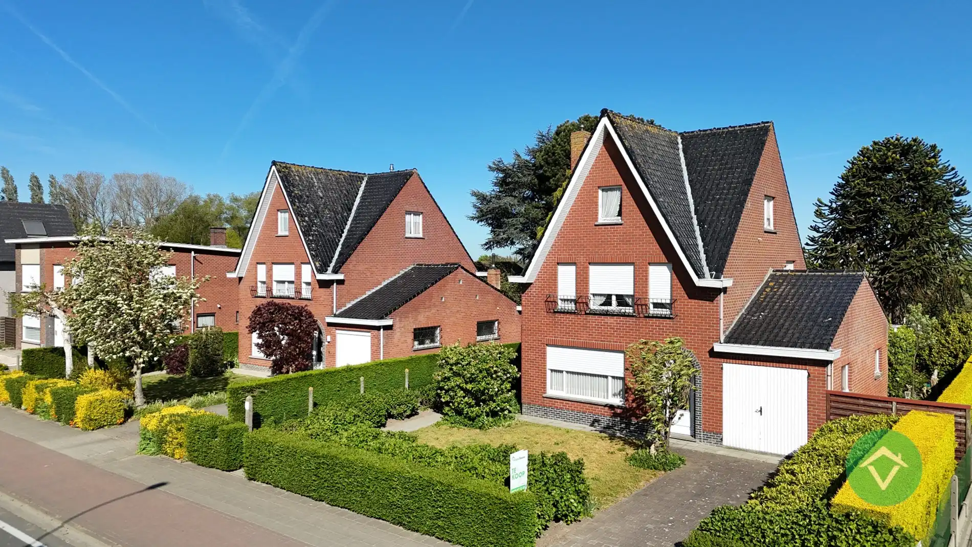 Alleenstaande woning met 3 slaapkamers en garage te Ichtegem  foto 2