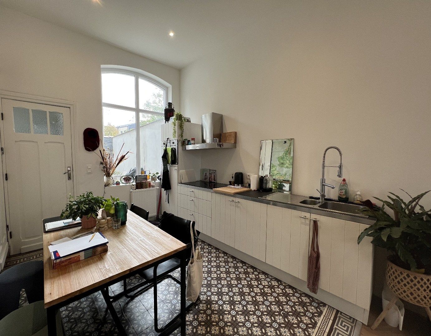WONING MET 2 SLAAPKAMERS EN TERRAS IN CENTRUM foto 5