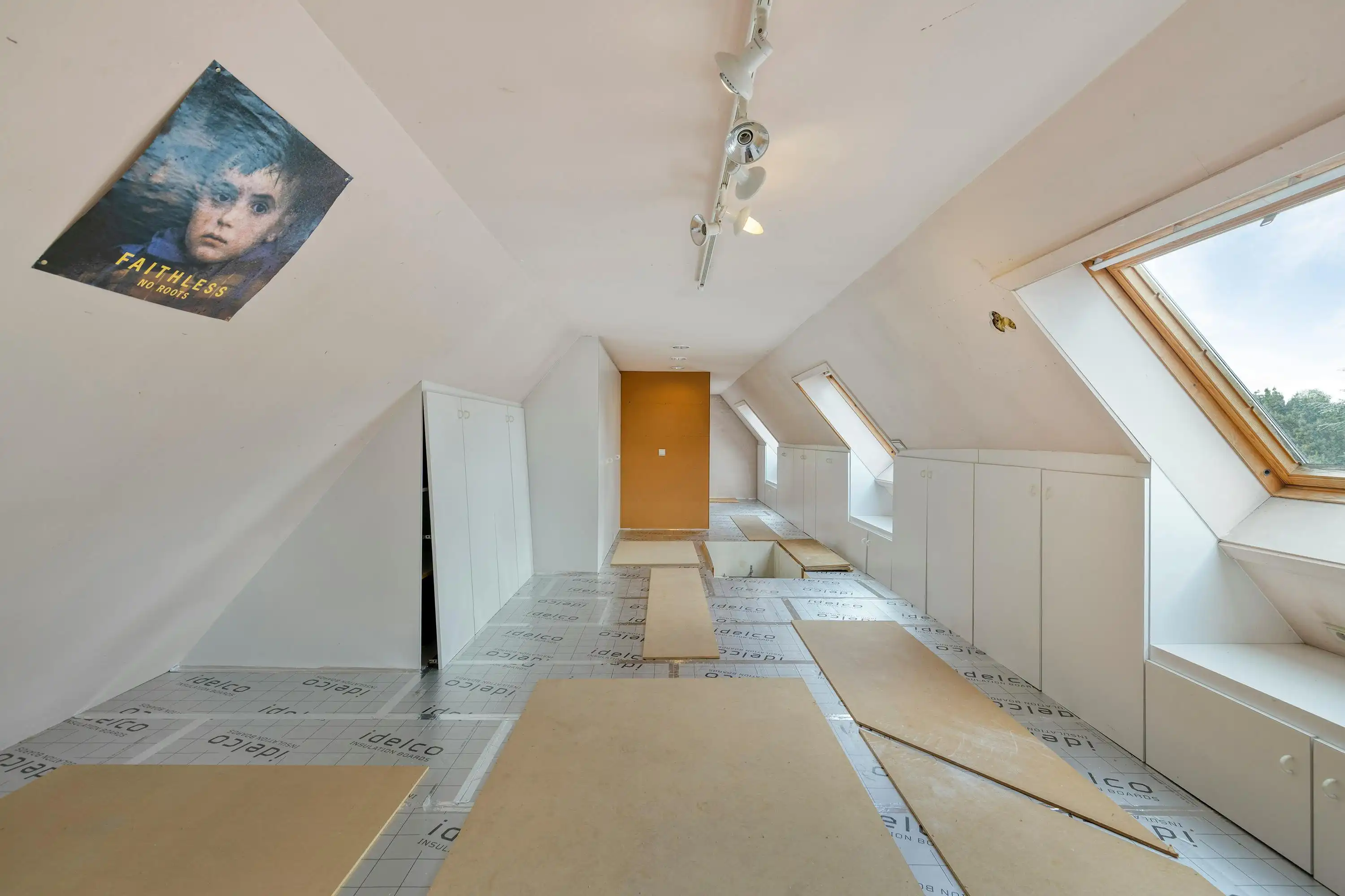 Villa te koop in Roeselare met ruim bijgebouw op 832 m² foto 26