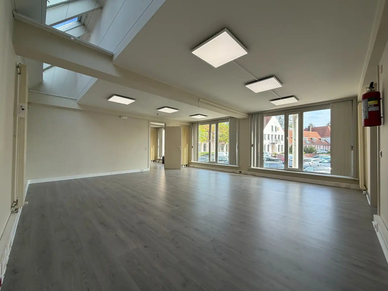 Grote kantoorruimte op toplocatie! foto 4