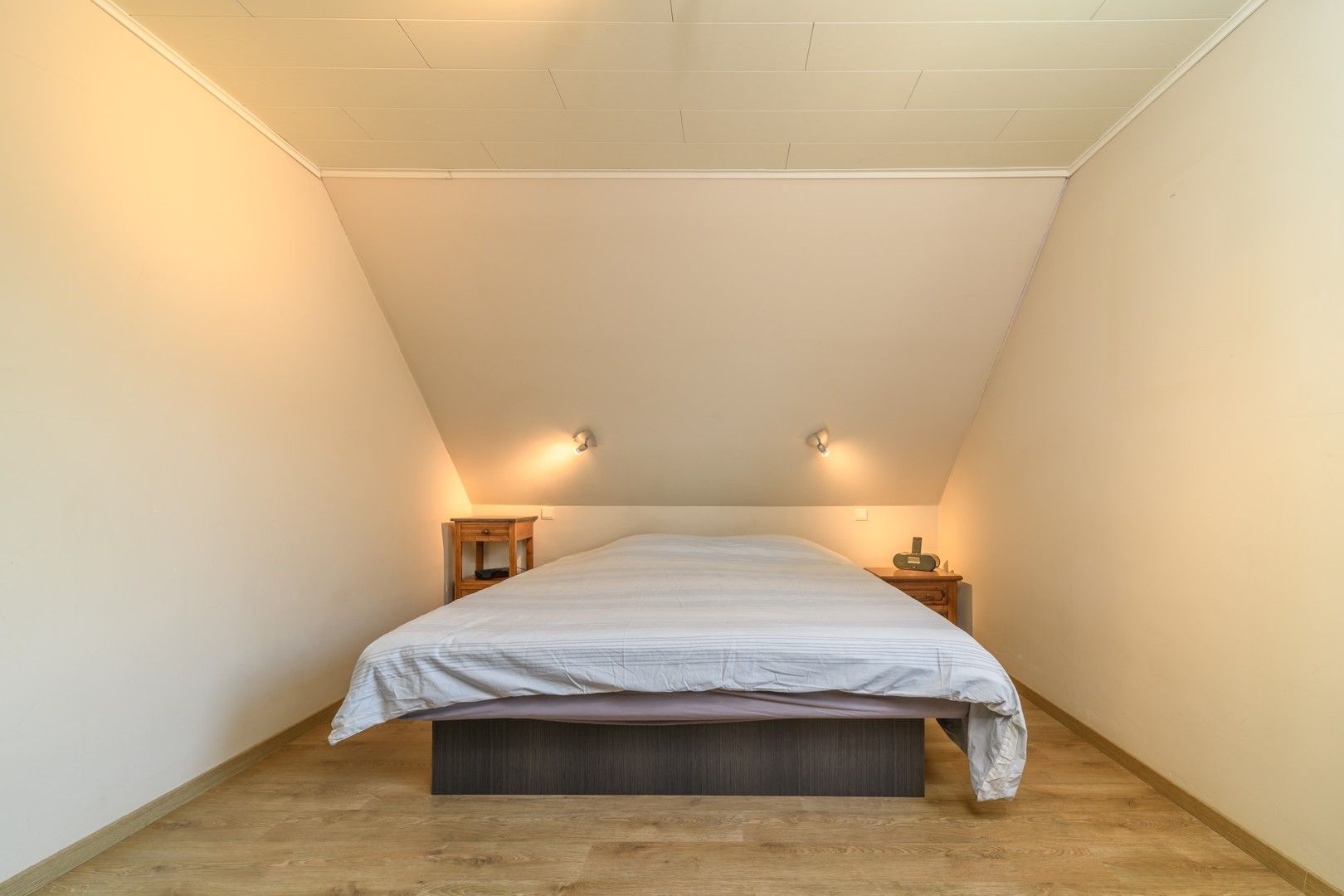 Open bebouwing gelegen in doodlopende straat te Wanzele foto 12
