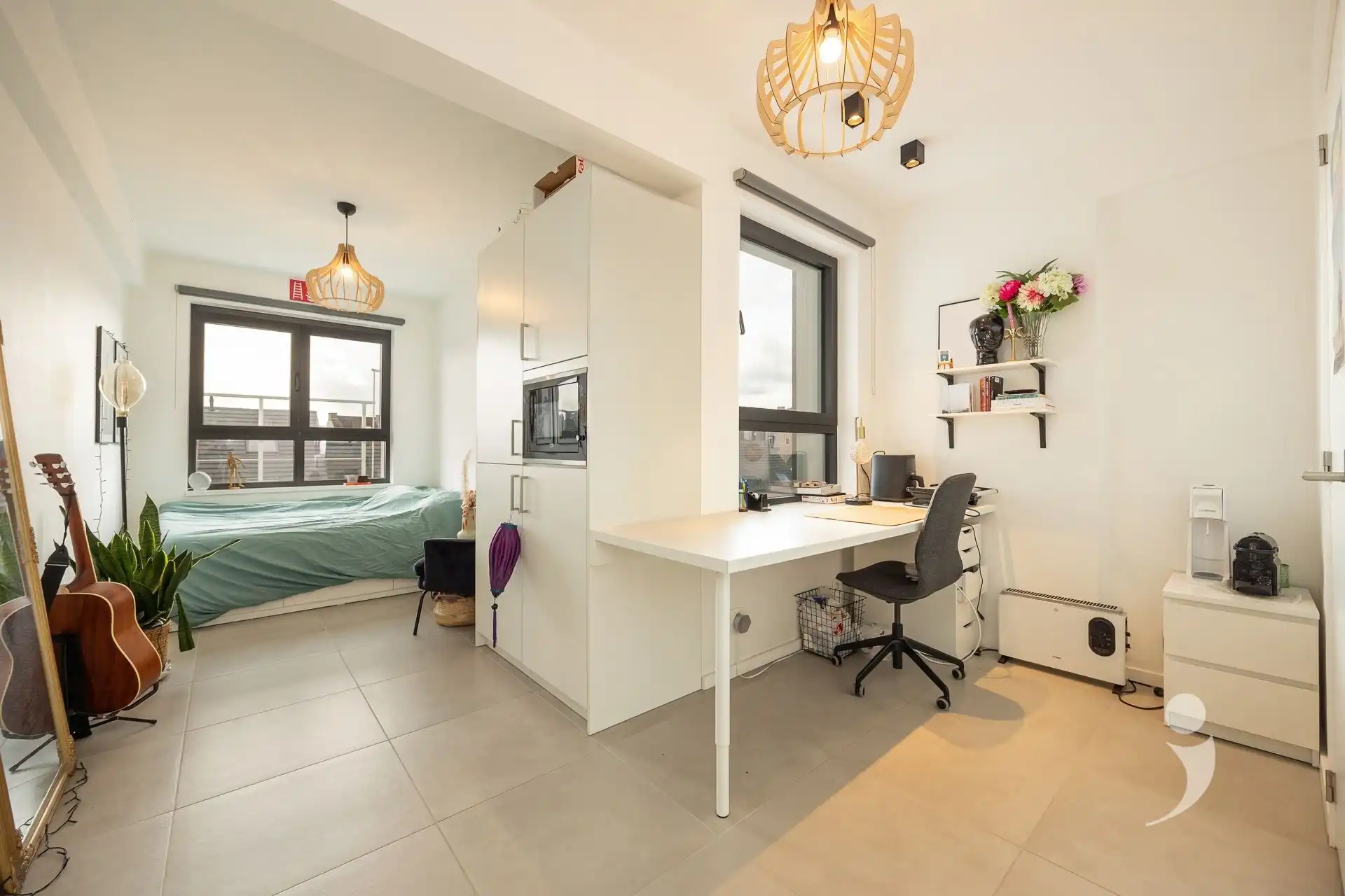 Building met 8 kamers foto 24