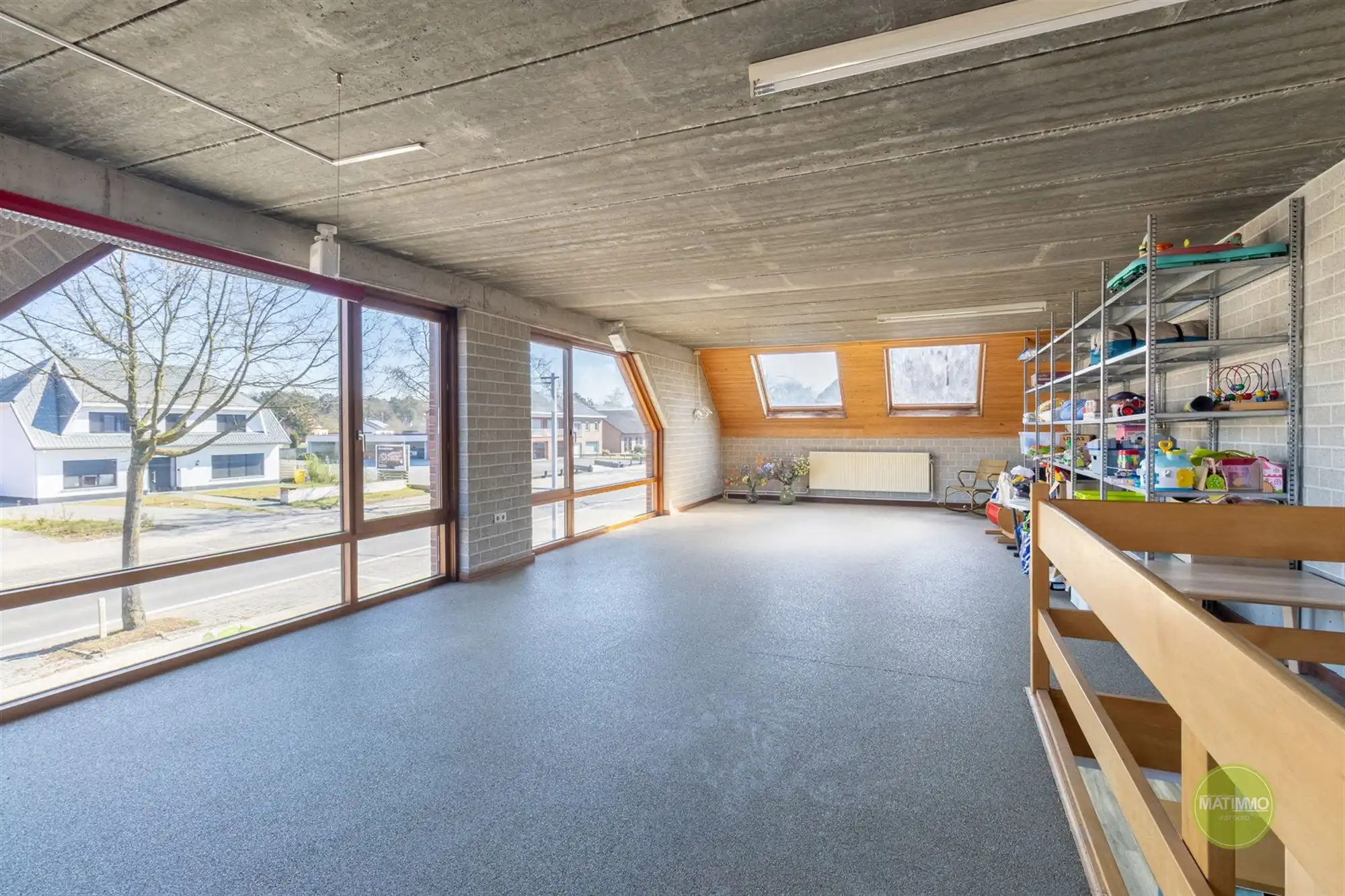 Uniek handelshuis met ruime woonst op toplocatie in Mol  foto 9