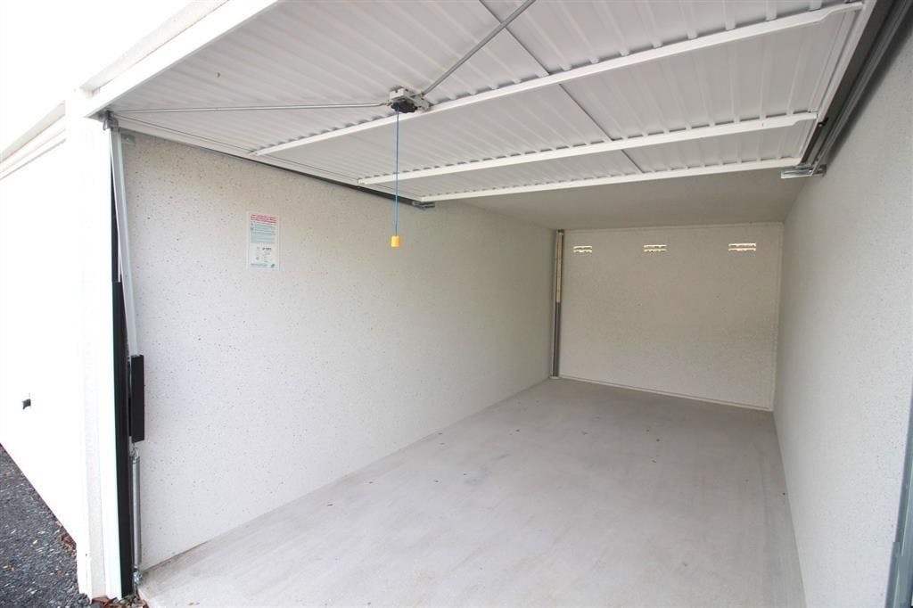 Vastgoedvennootschap met verhuurde magazijnen en opbrengsteigendom te Kortrijk  foto 8