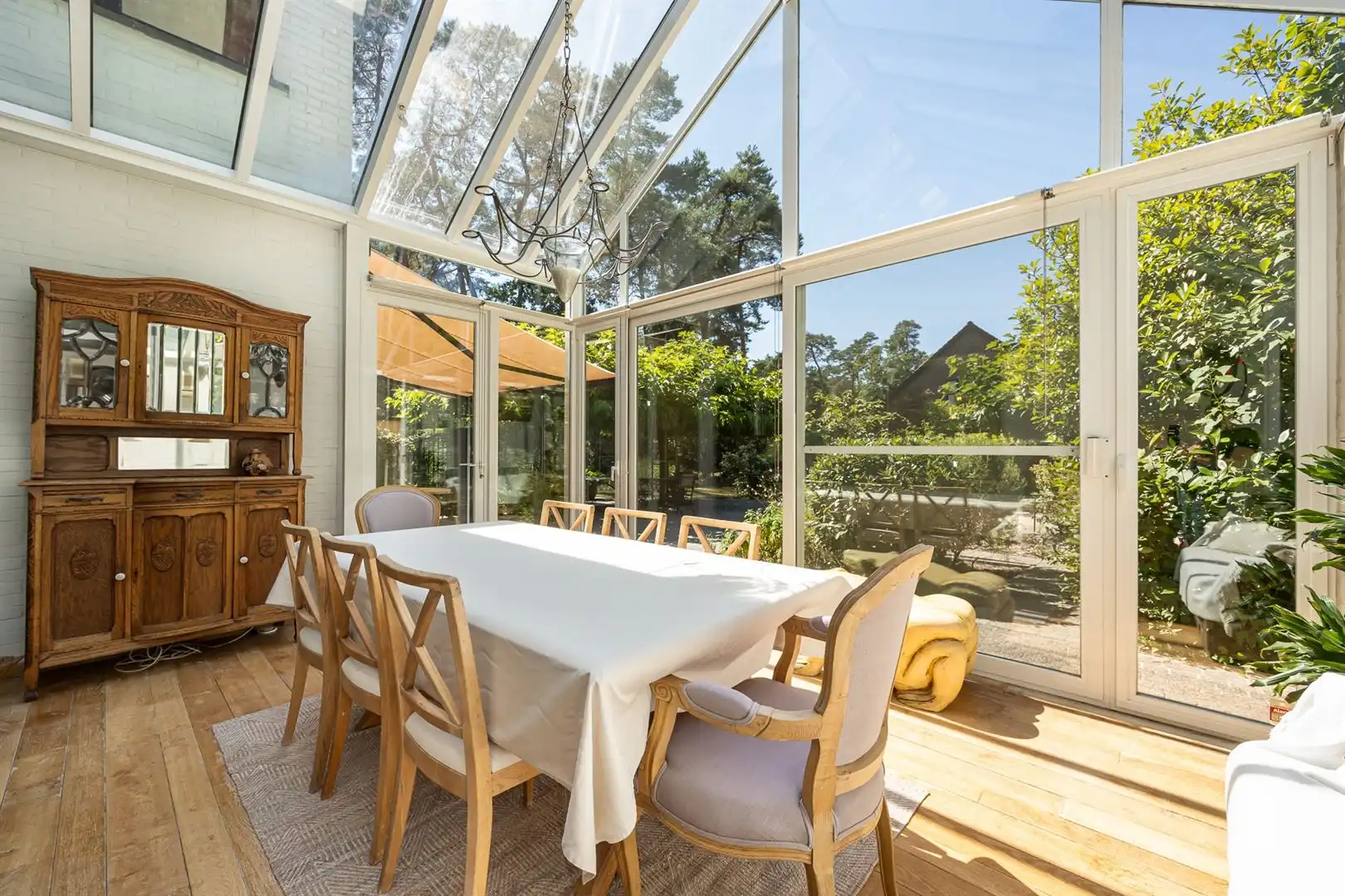 Karaktervolle woning met veel ruimte en prachtige tuin! foto 9