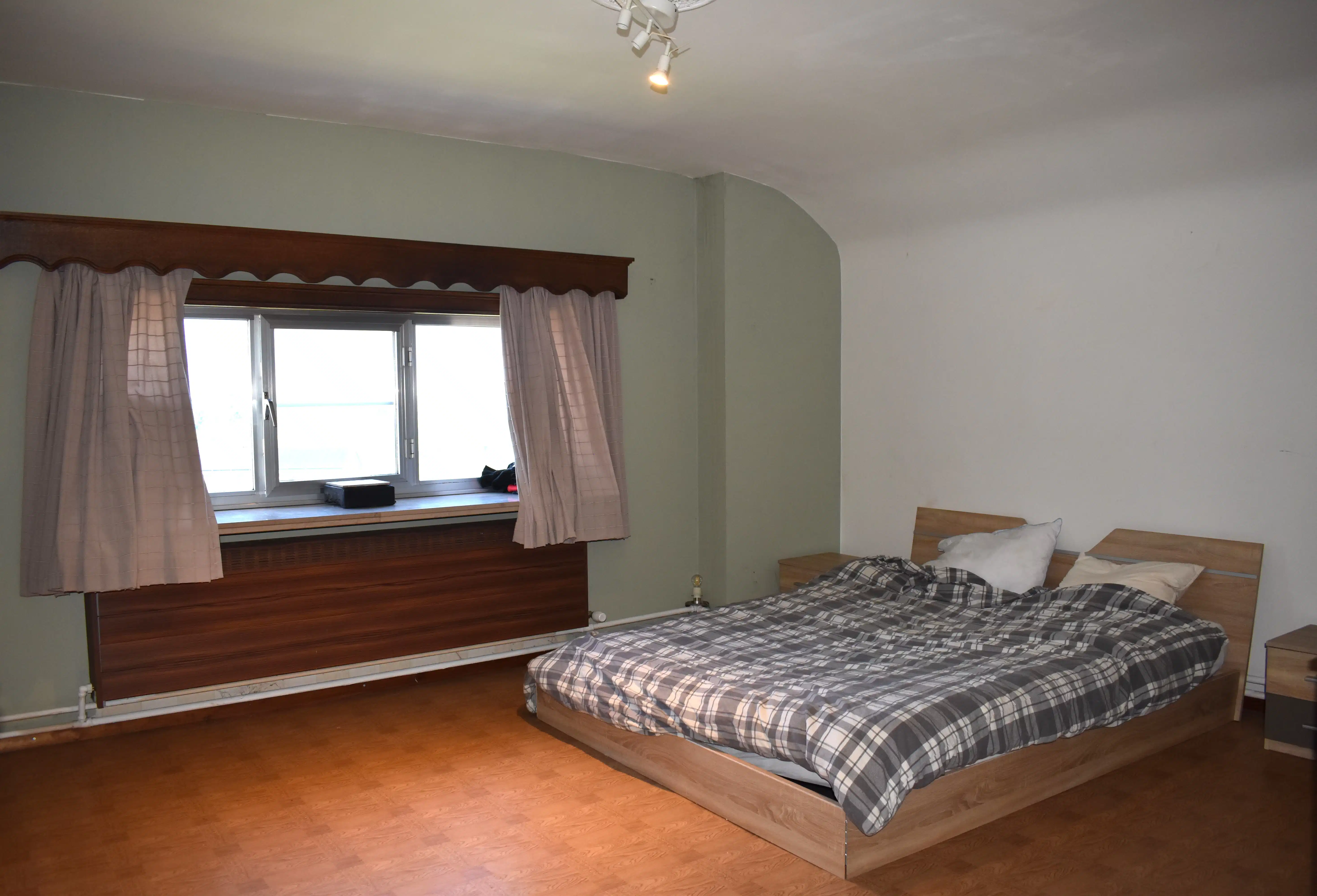 Ruime karaktervolle woning met 5 slaapkamers foto 13