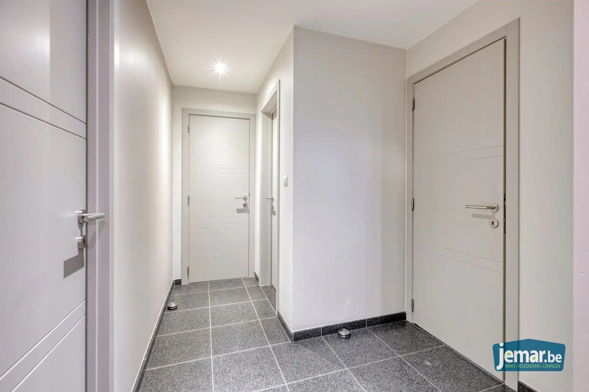 Verzorgd tot in de details, royaal in ruimte en heerlijk groen gelegen. foto 22