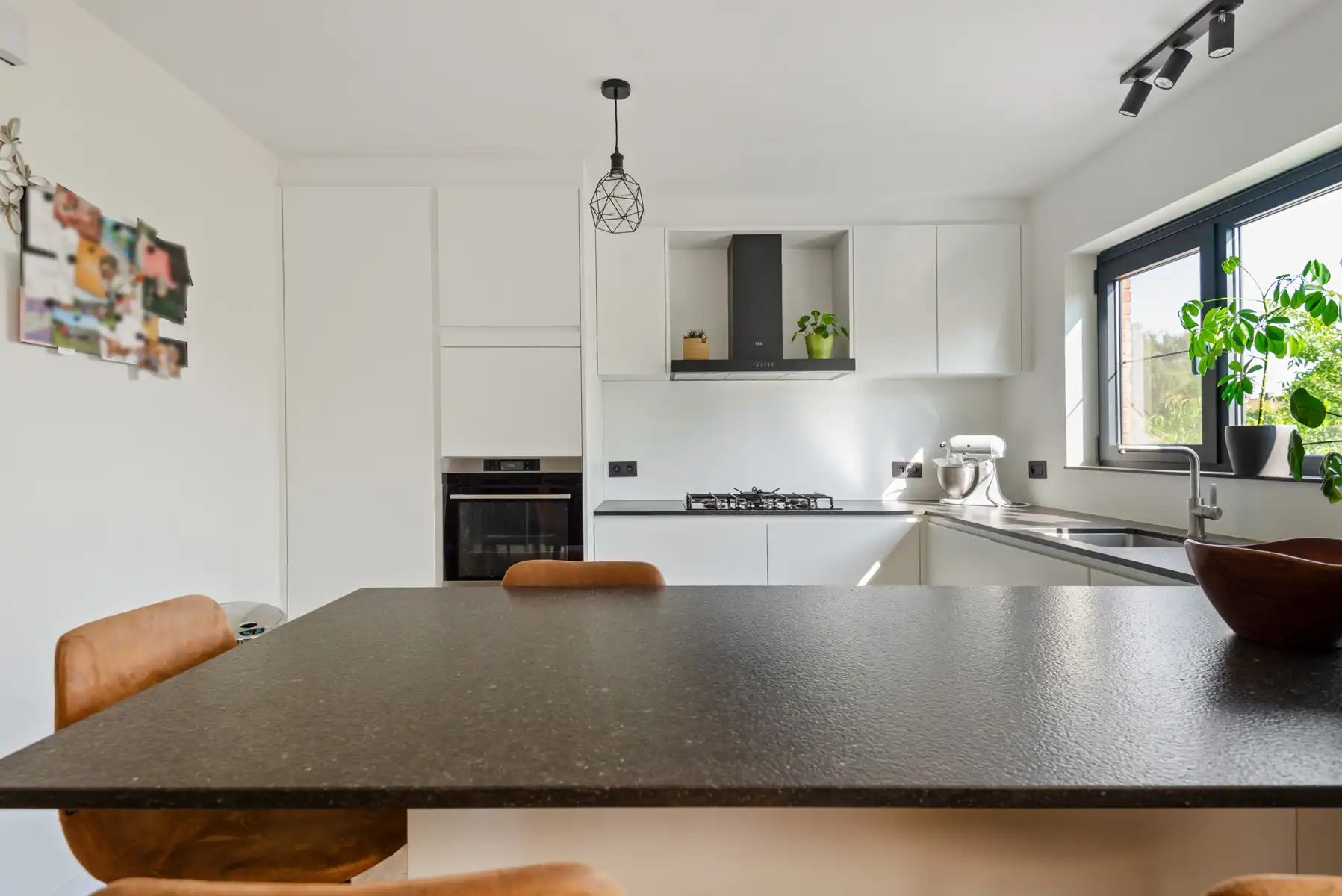Ruime instapklare beletagewoning met bijna 250 m² bewoonbare oppervlakte, rustgevende tuin én dakterras foto 8