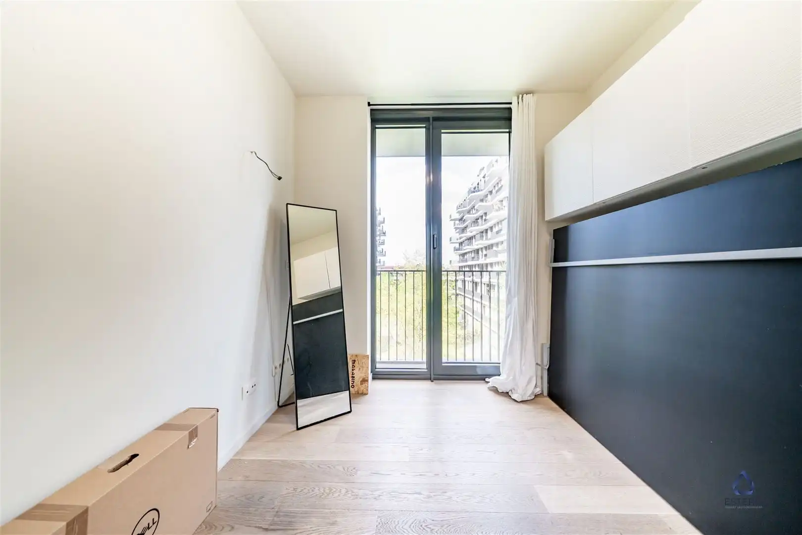 Modern en gemeubeld appartement met zonnig terras  foto 11