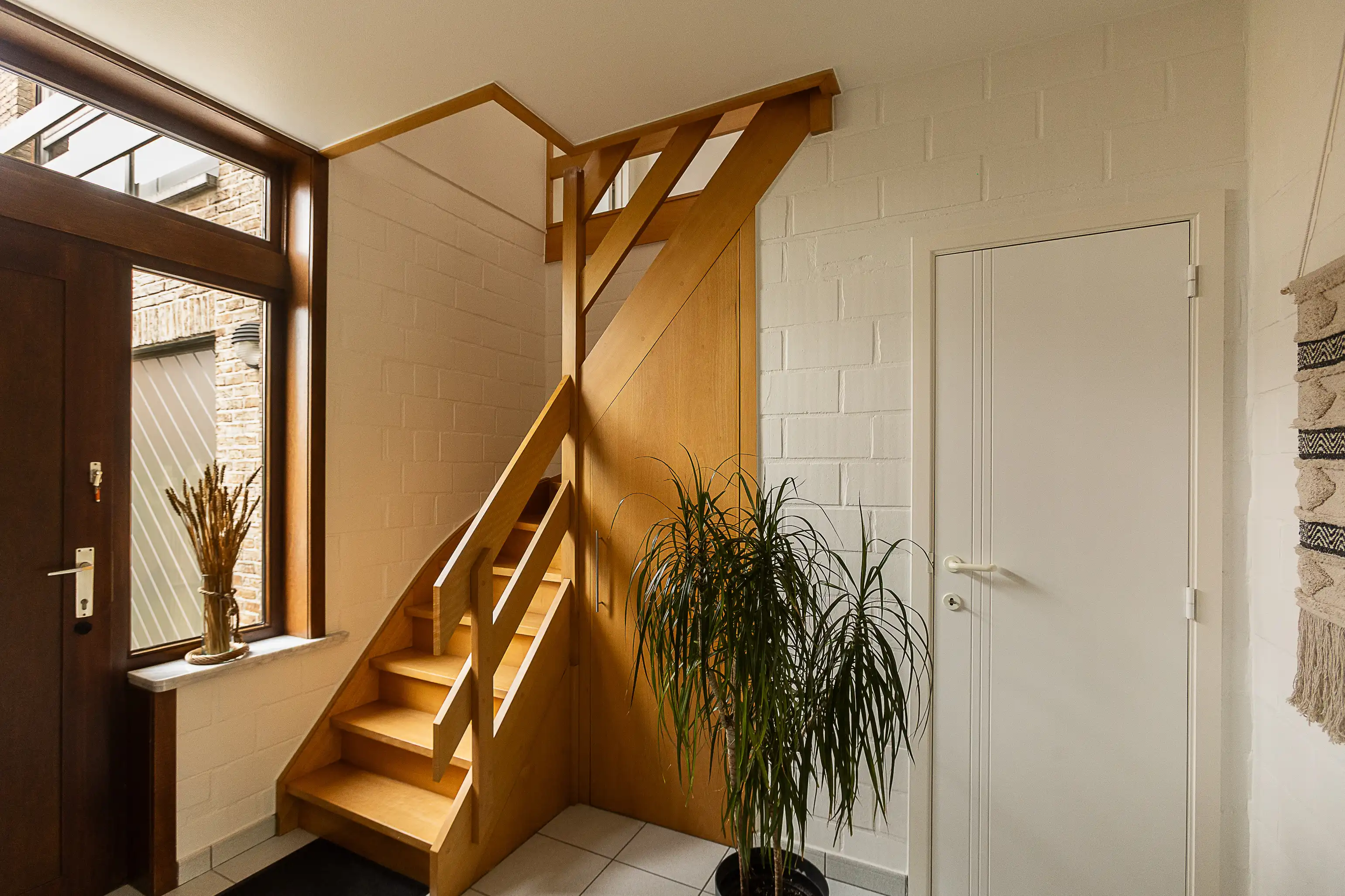 Ruime, instapklare gezinswoning (4 slpk + bureau) in Aalter foto 2