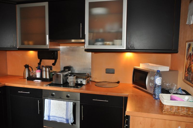 Charmante woning met 2 slaapkamers en ruime tuin. foto 5