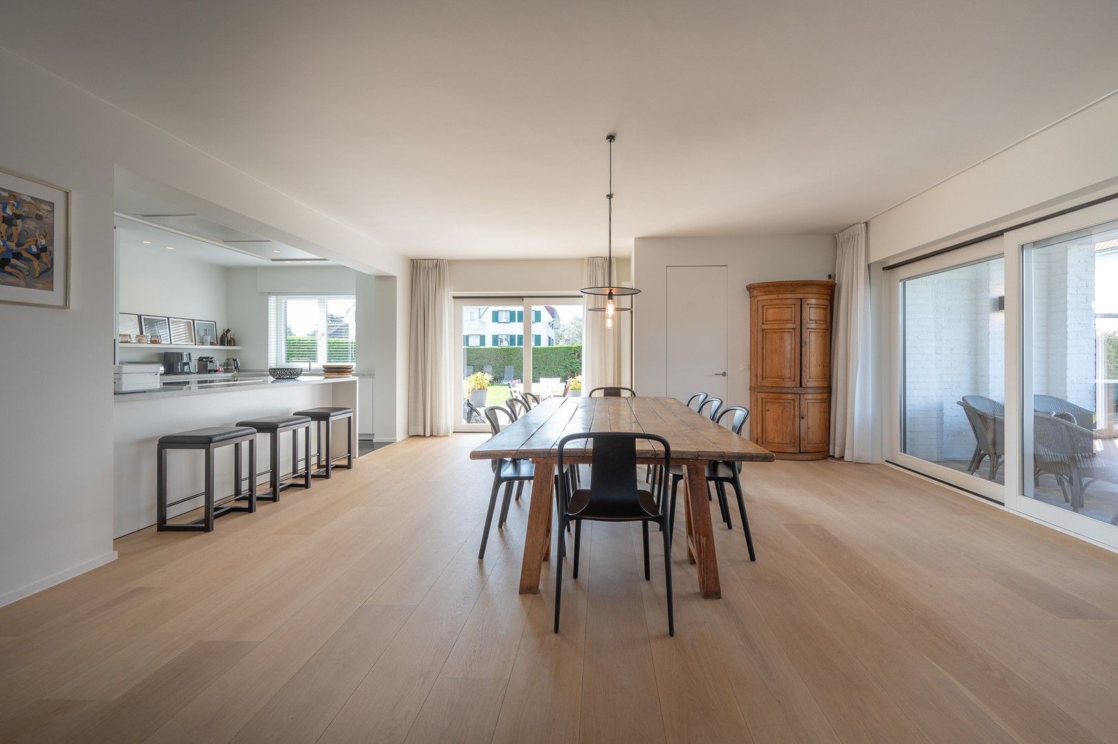Prachtig tuinappartement met zonnige tuin in een villa residentie in het Zoute op enkele stappen van de zee en de winkels. foto 8