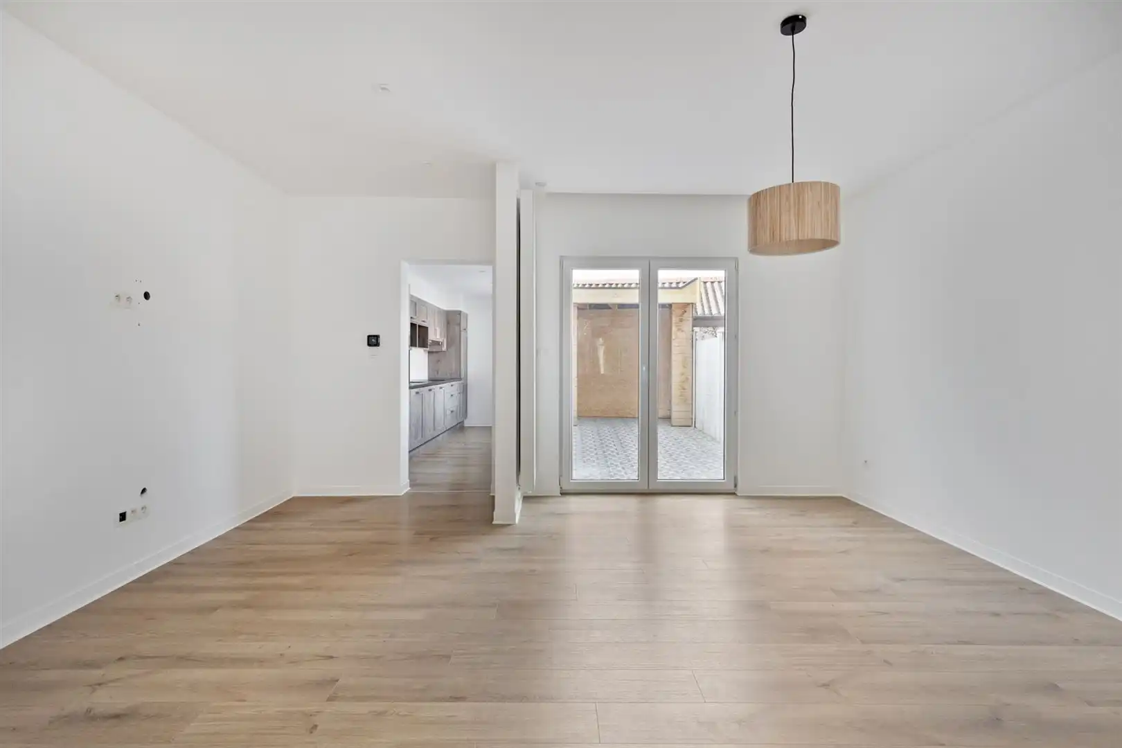 Volledig gerenoveerde instapkare woning ! foto 2