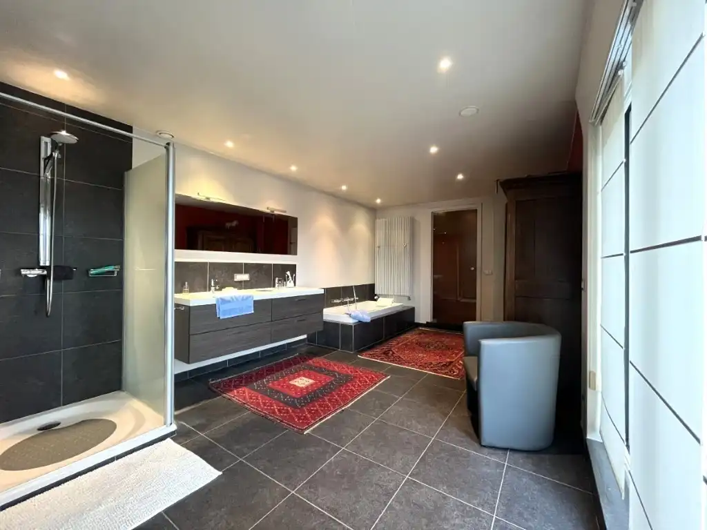 Moorslede - Karaktervolle herenwoning met licht, ruimte en veelzijdige mogelijkheden foto 12