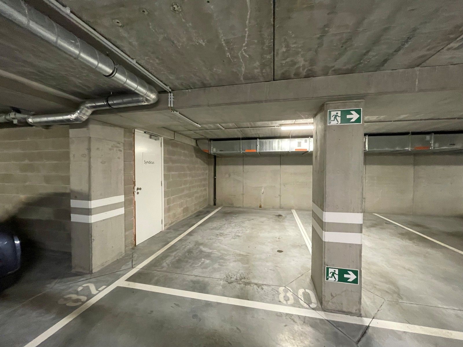 Ondergrondse parkig foto 2