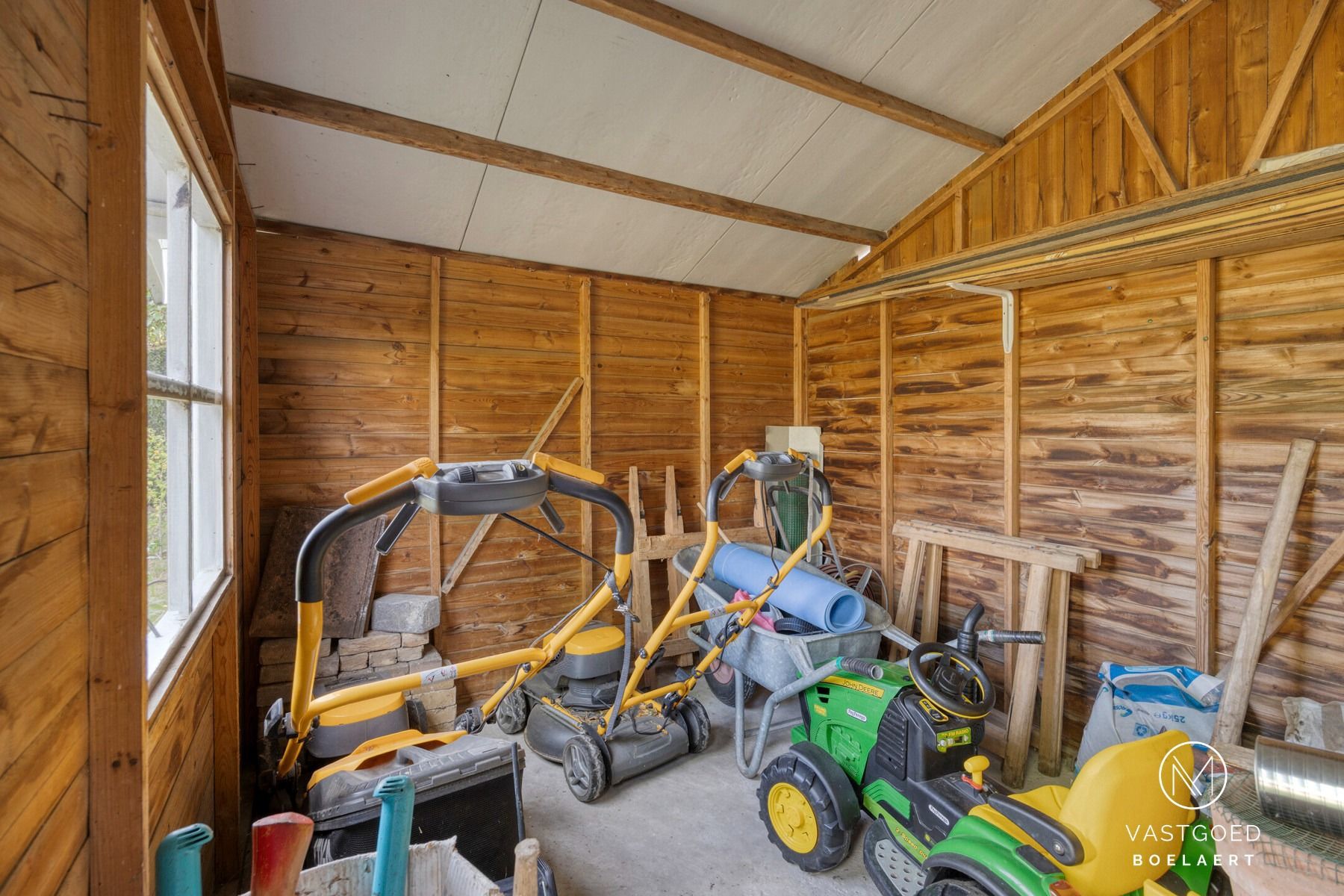 Ruime instapklare villa met sauna en dubbele garage. foto 28