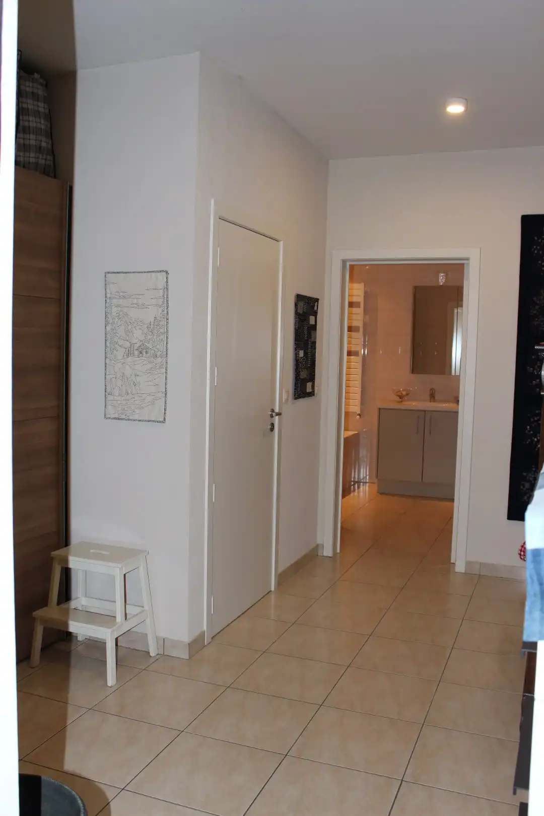 Appartement met terras, lift en garage in het centrum van Lommel. foto 4