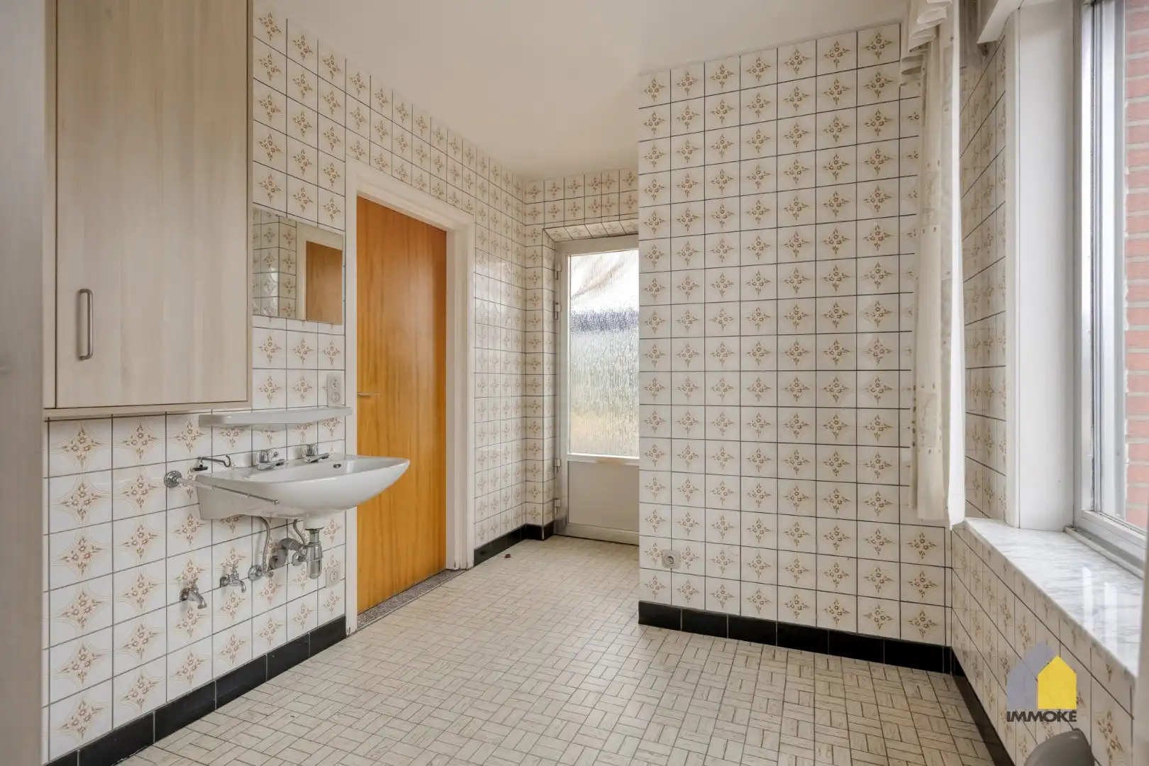 Neeroeteren: Op te frissen, vrijstaande woning op 8 a 53 ca met 5 slpks. foto 9