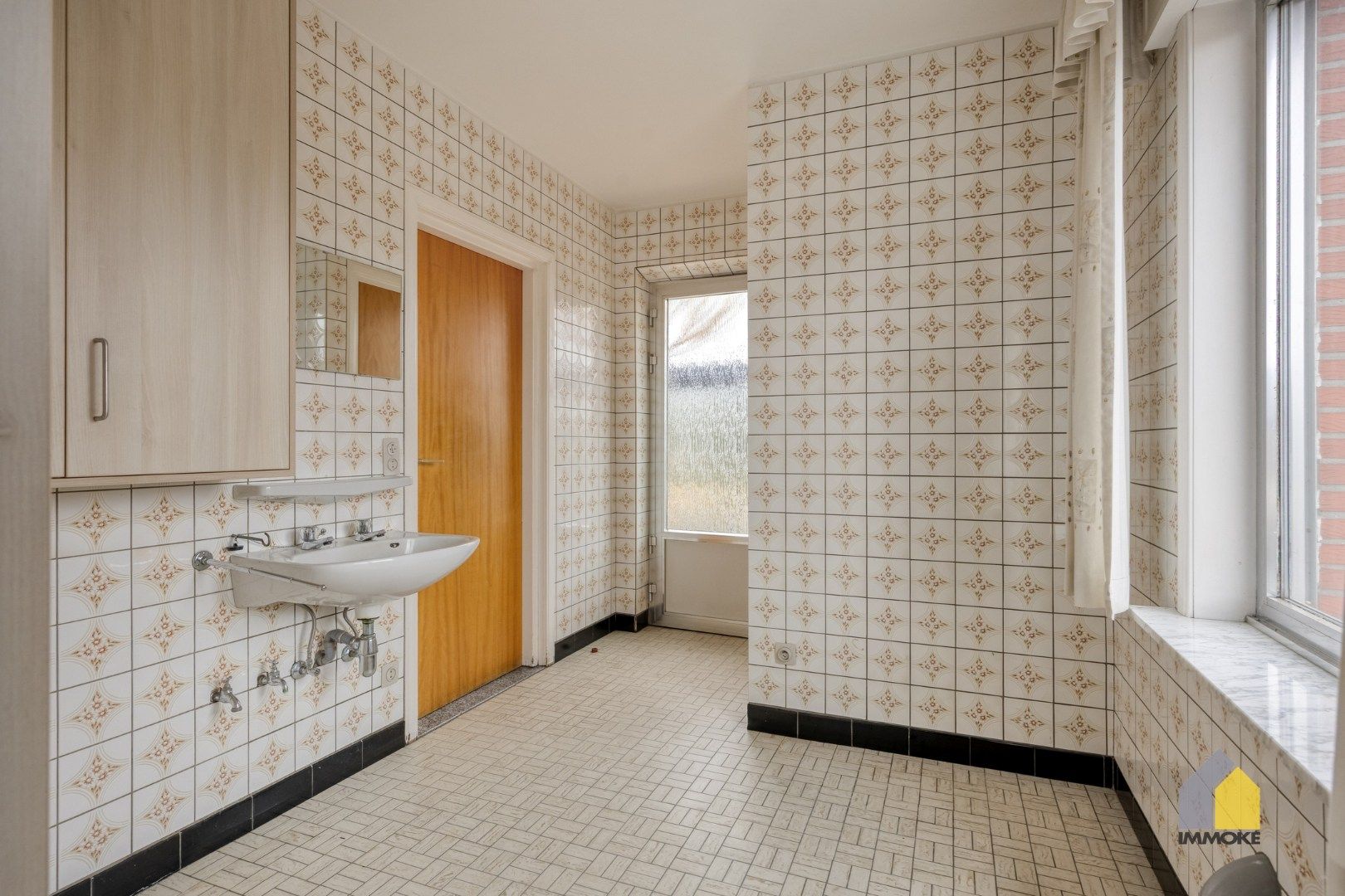 Neeroeteren: Op te frissen, vrijstaande woning op 8 a 53 ca met 5 slpks. foto 9