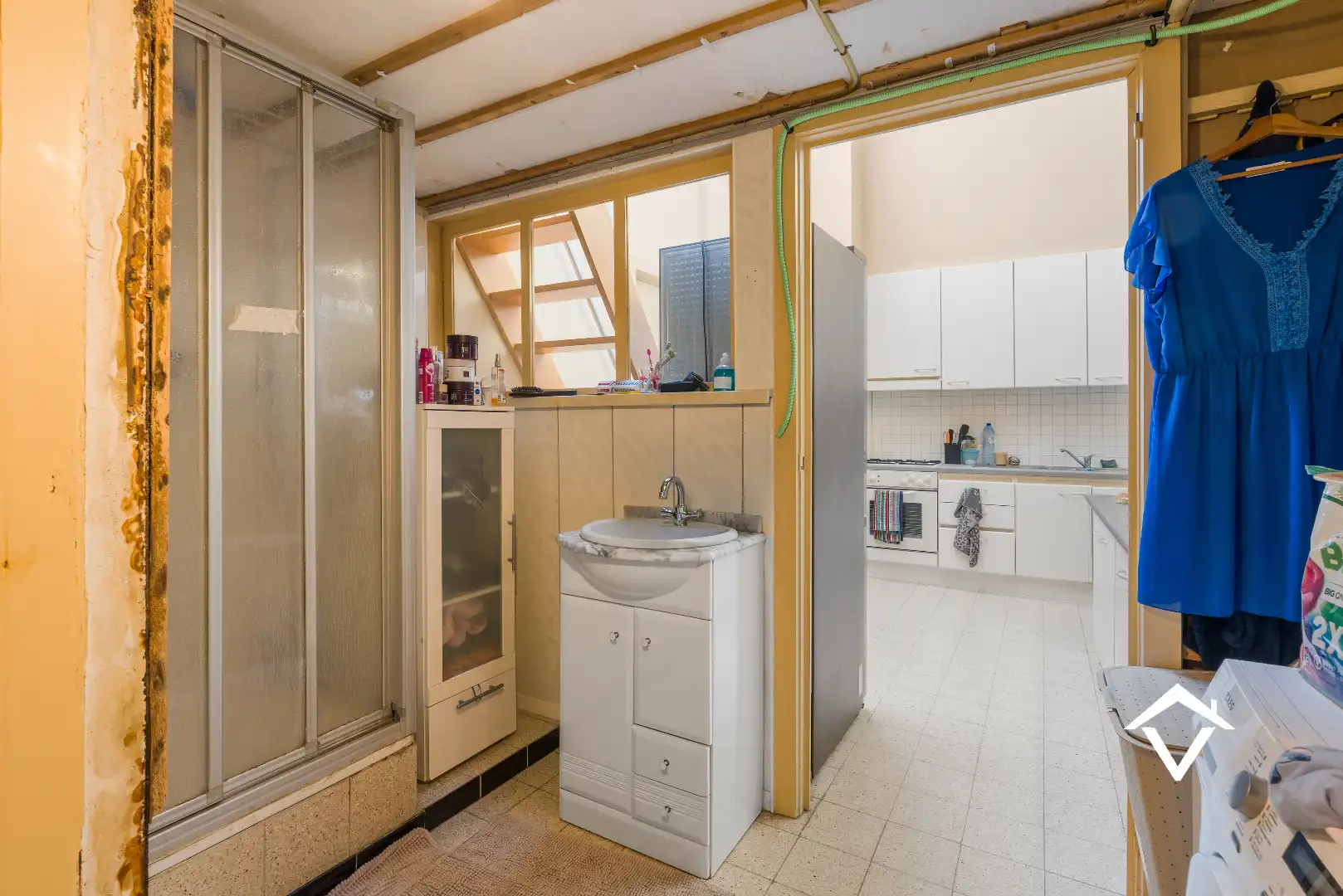 Karaktervolle stadswoning met tal van mogelijkheden op toplocatie in Torhout foto 11