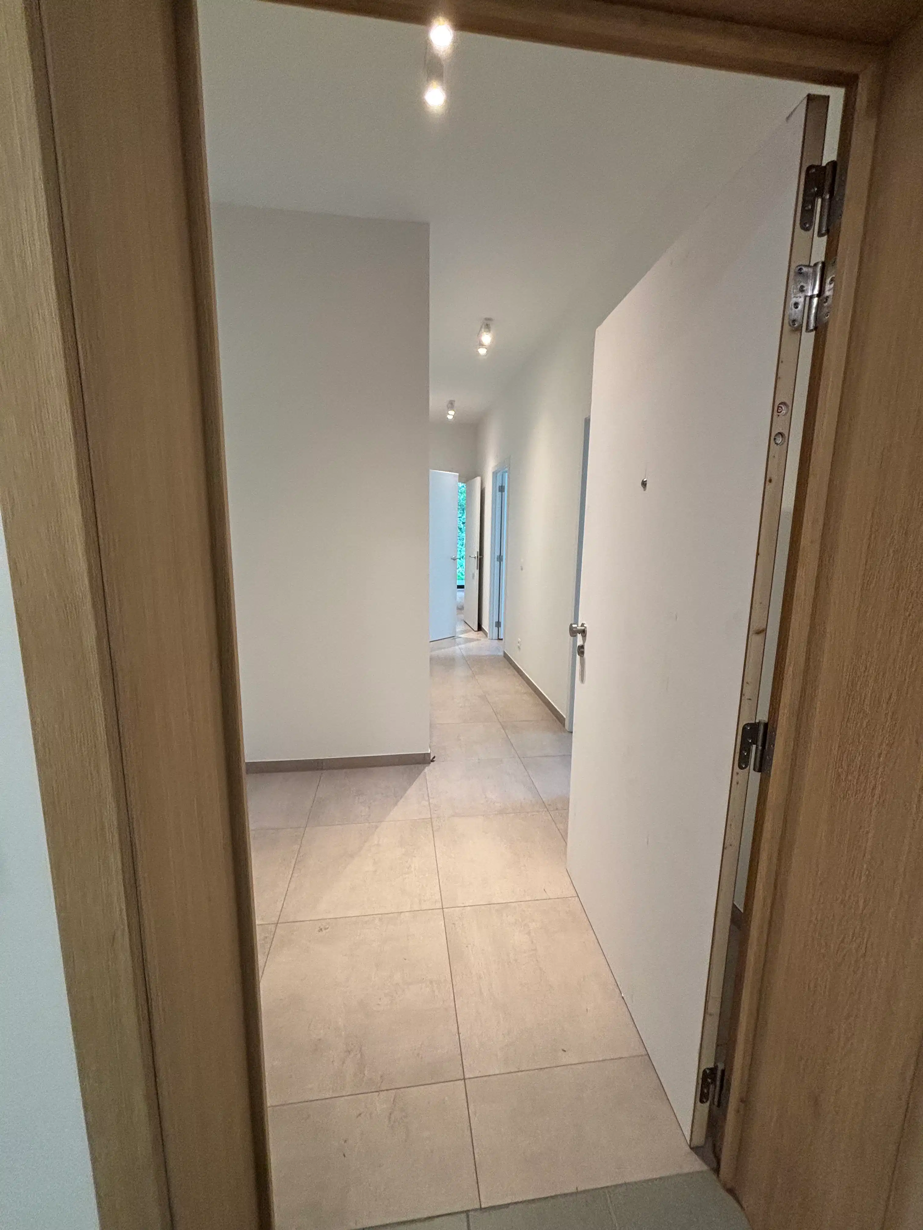 LUXUEUS NIEUWBOUWAPPARTEMENT MET TWEE SLAAPKAMERS EN RUIM TERRAS foto 19
