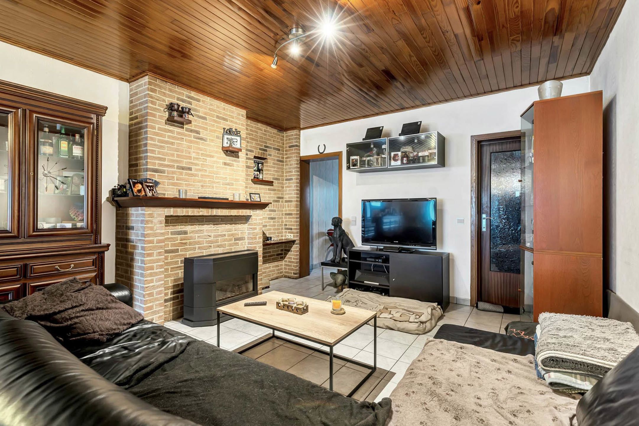 Gezellig op te frissen gesloten bebouwing met tuin foto 5