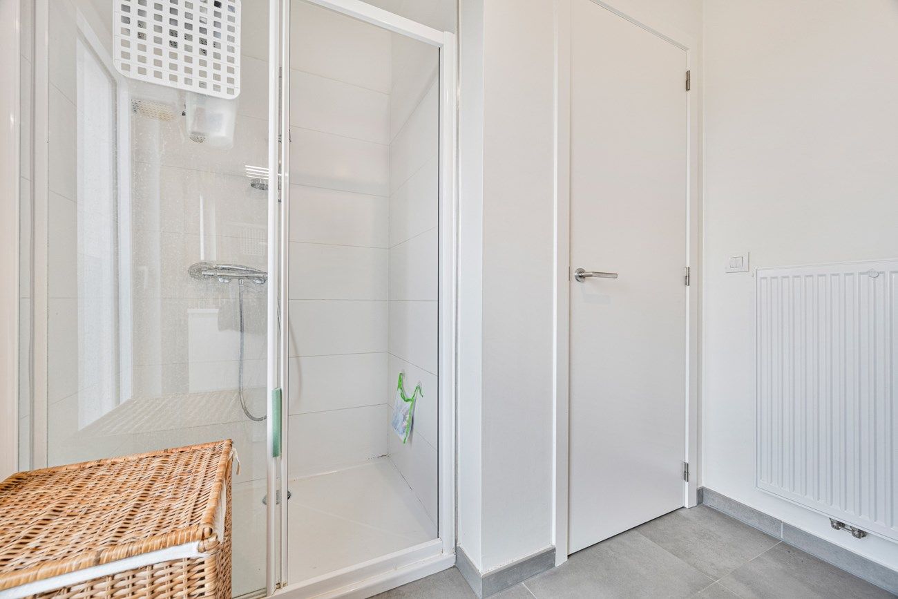 Instapklaar 1-slaapkamer dakappartement foto 9