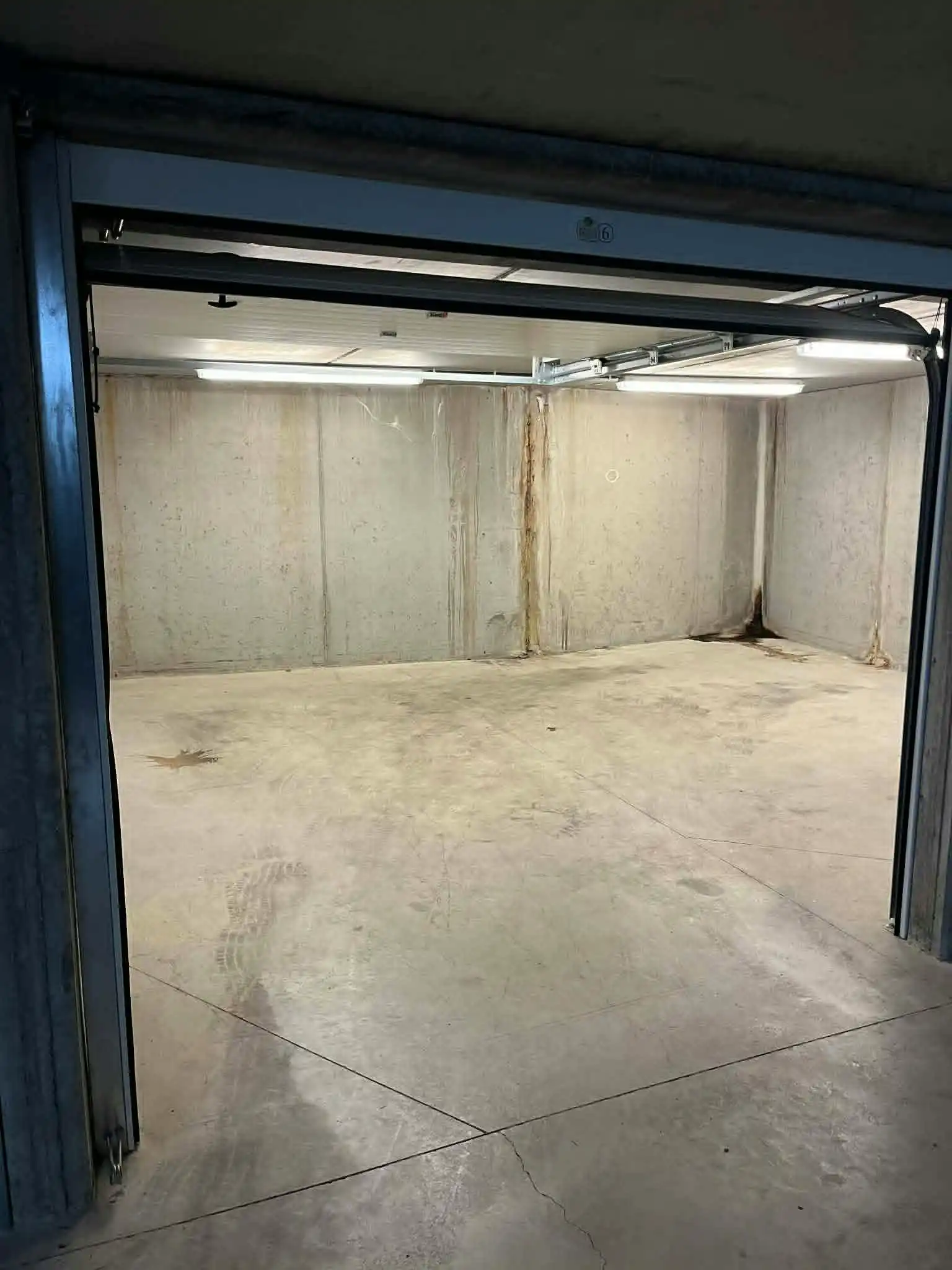 Dubbele garagebox te koop in hartje Brugge foto 3