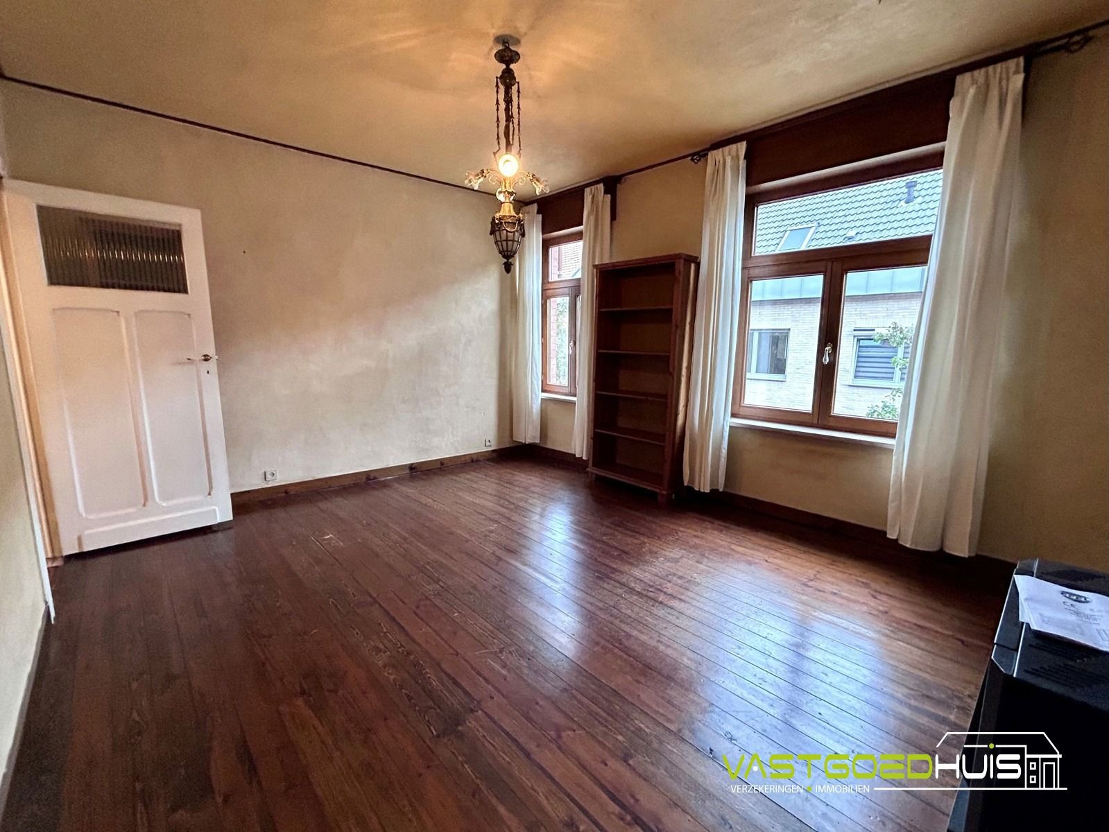 Karaktervolle gezinswoning met authentieke details in Ninove foto 24