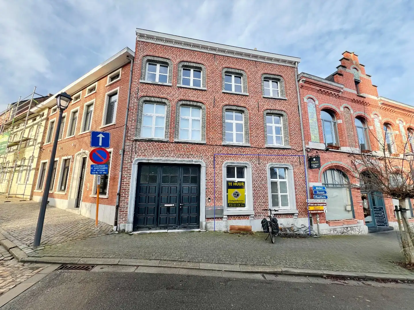 Karaktervol handelspand (+/- 50m²) op toplocatie in centrum foto {{pictureIndex}}