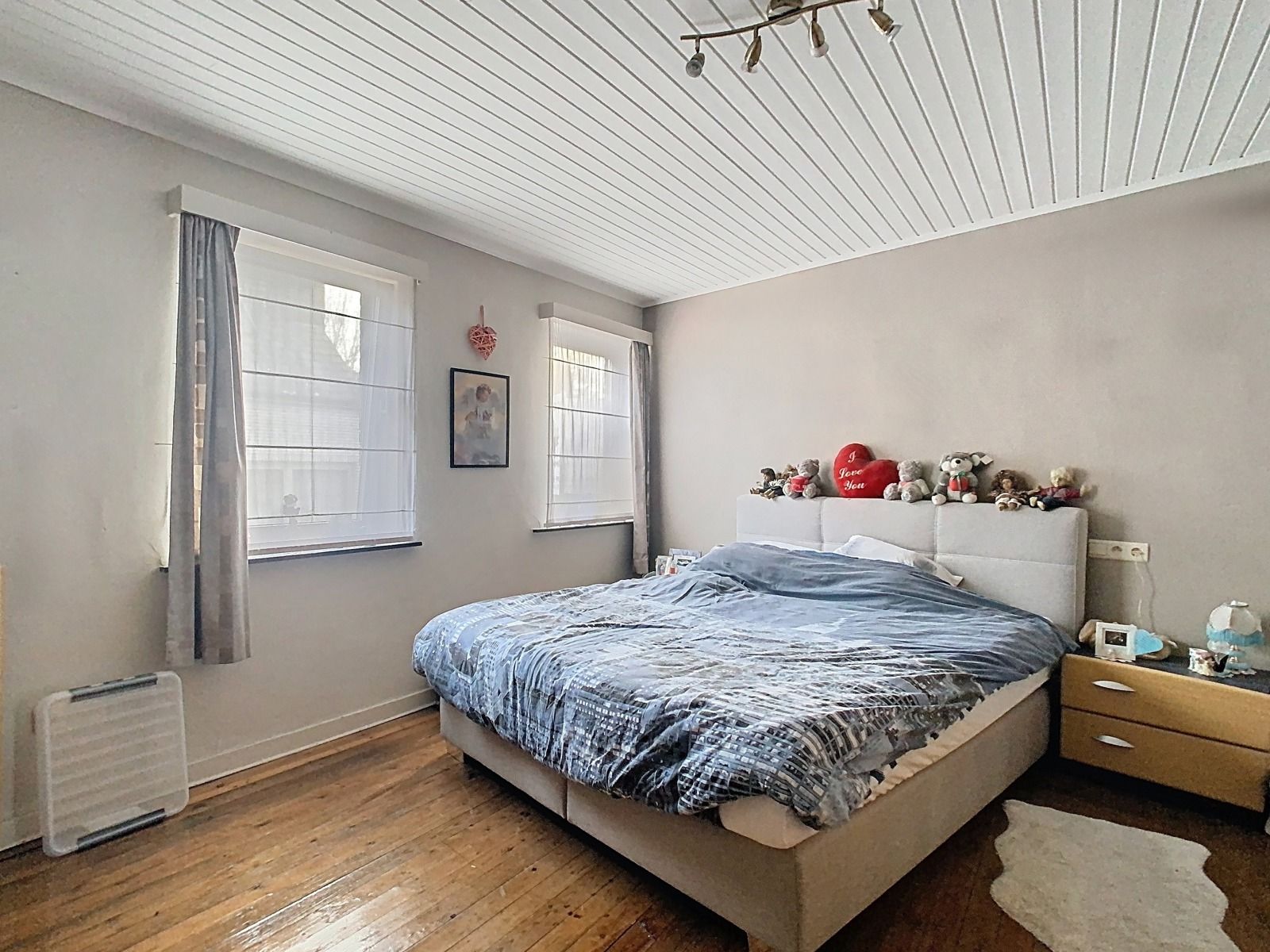 Charmante rijwoning met 3 slaapkamers én tuin, te Gijzegem! foto 12