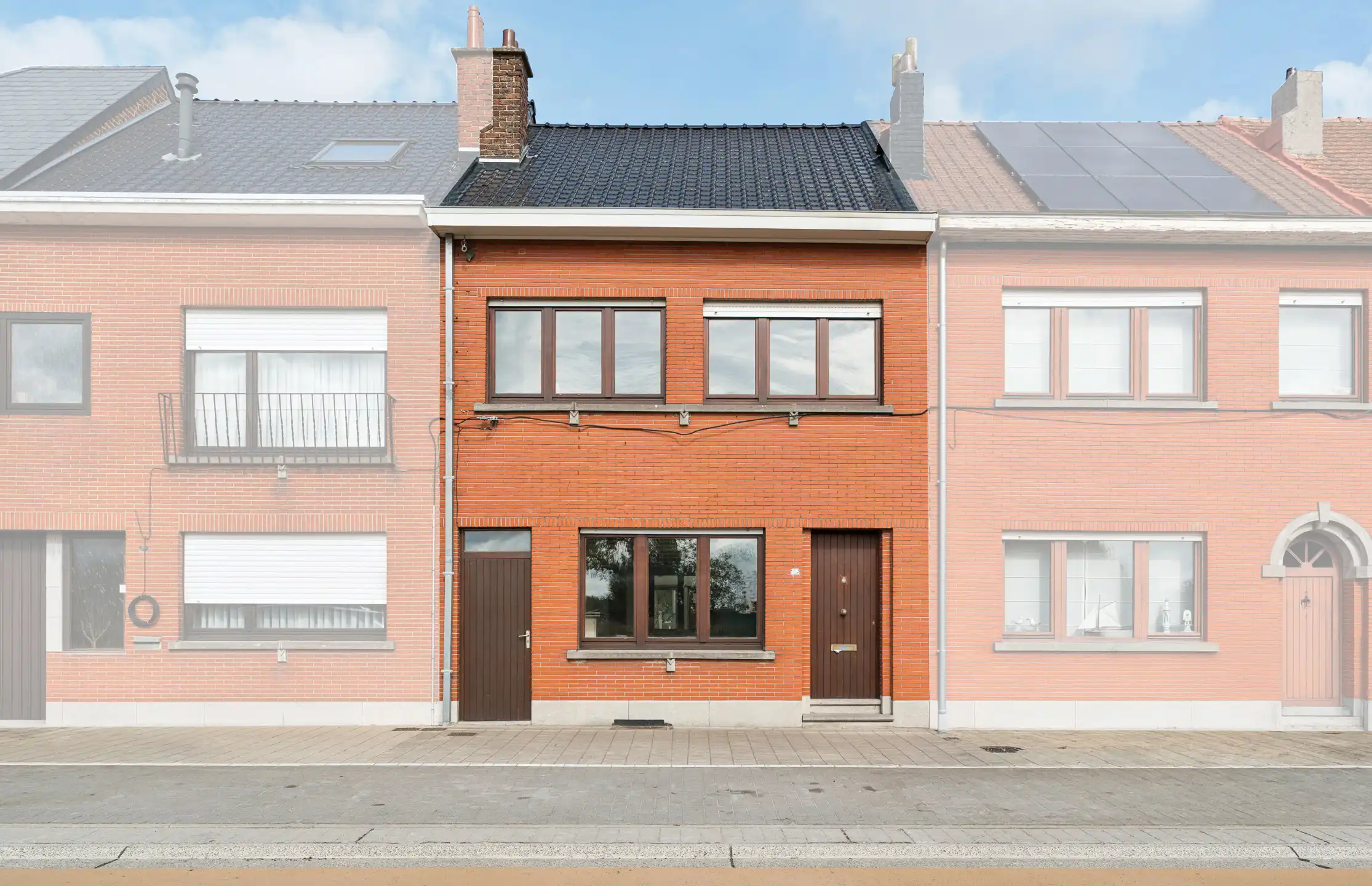 Hoofdfoto van de publicatie: Te renoveren woning met tuin op centrale ligging