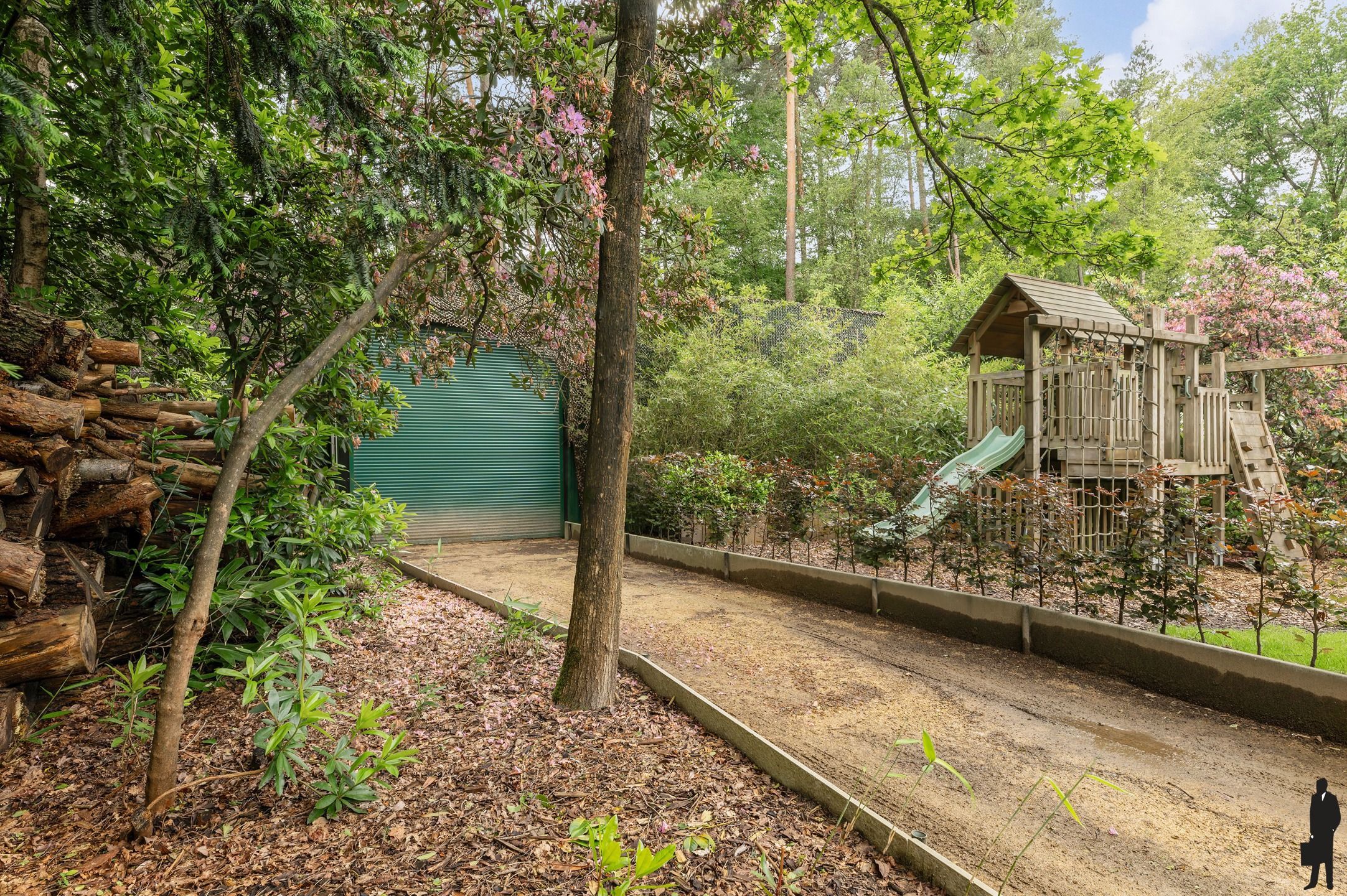 Volledige gerenoveerde villa te koop foto 75