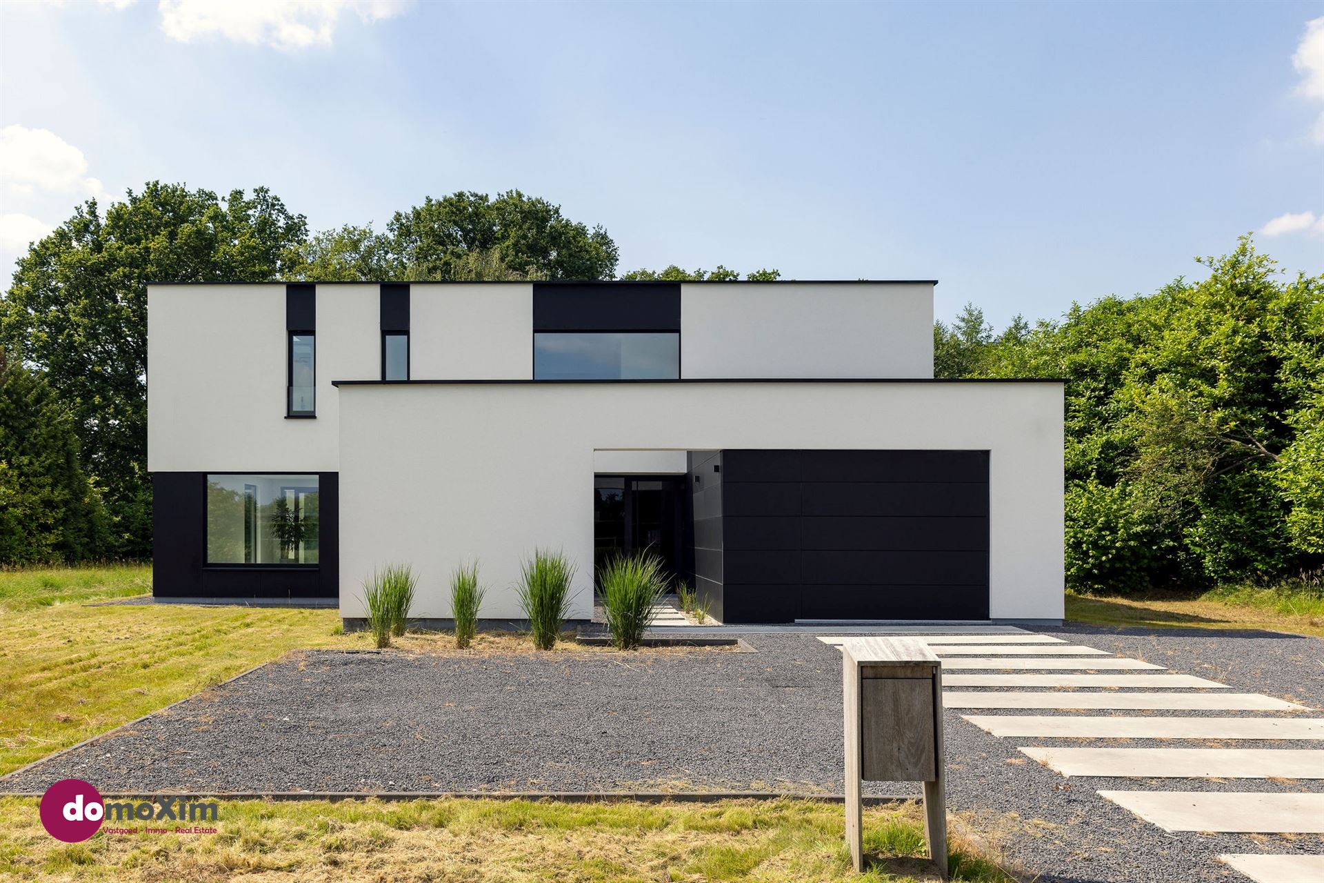 Luxueuze moderne woning gelegen op een unieke, groene locatie in Schiplaken foto 1