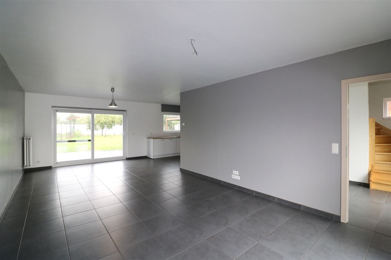 Mooi en landelijk, heel recent, 3 slpk., terras en tuin  foto 10