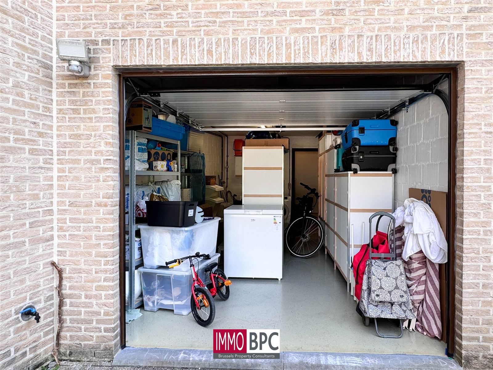 Instapklaar appartement met 2 slaapkamers met  garage  foto 20